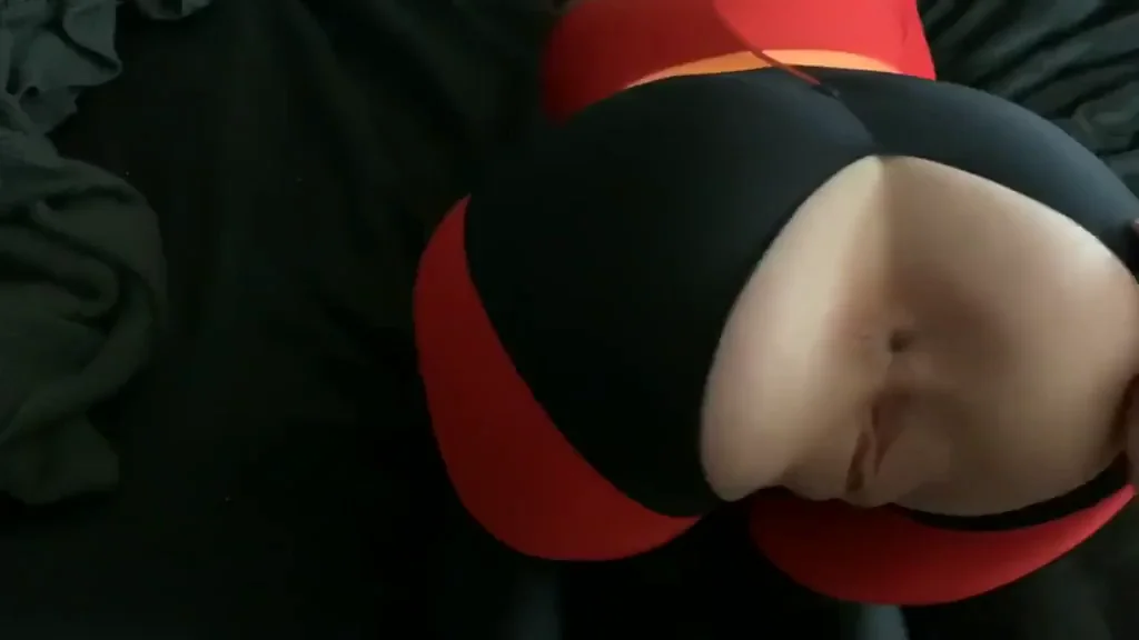 Violet from Incredibles cosplayer gets fucked