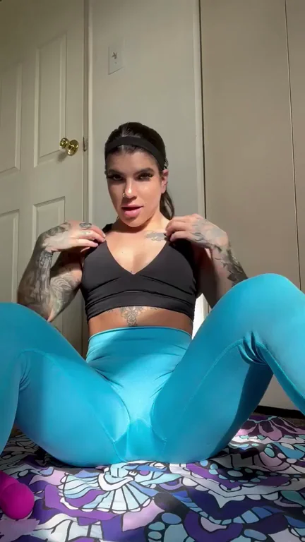 Small tits deserve love too