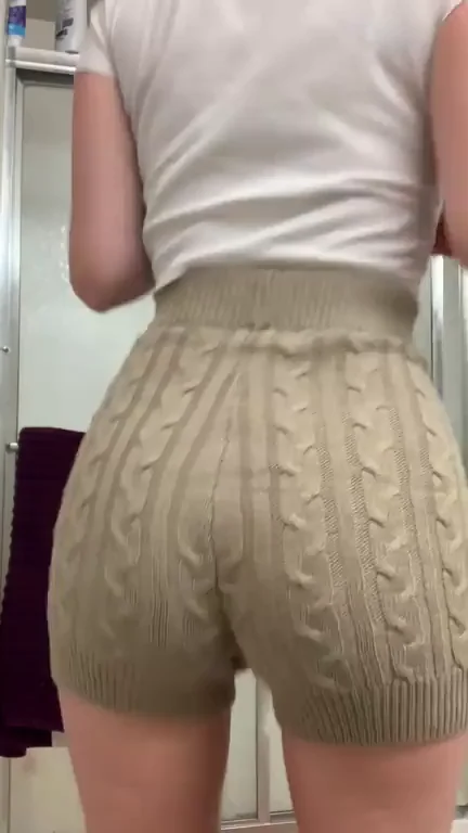Peeling Off My Tight Shorts & Spreading My Tight Asshole 😈🍑