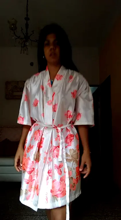 Happy Friday Daddy! Curvy Slut Teases in Silk Robe 😈🍑