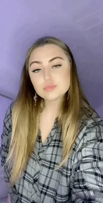 Chubby Turkish Babe Teases with Her Massive Tits and Juicy Ass