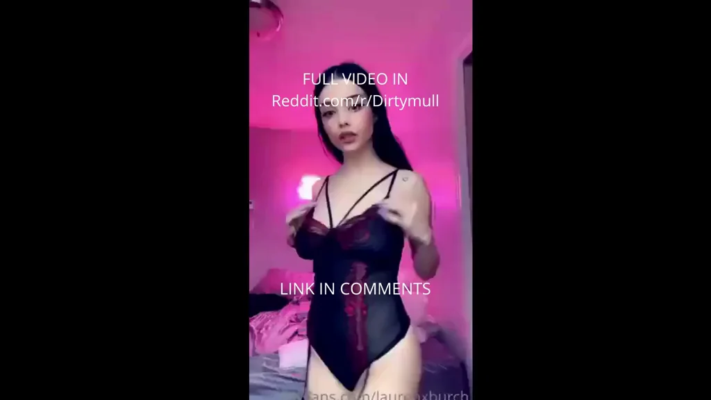 Lauren Burch's Juicy Nude Ass & Tits Tease 🔥🍑💦