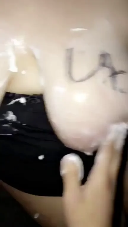 The saggiest tits ever and I’m 22?