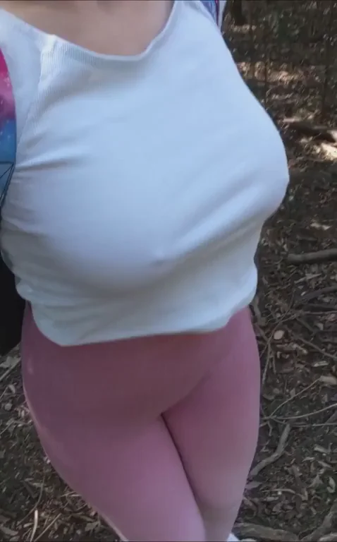 Wanna come hiking with me? ?