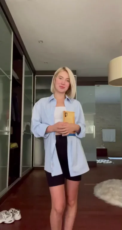 I hope you like tan girls