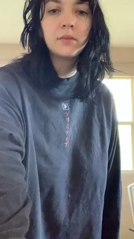 Messy Bedhead Babe's Juicy Titty Drop 😈💦