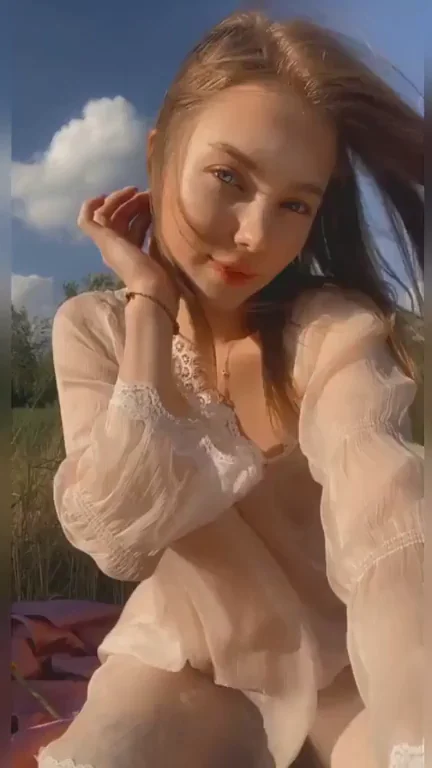 Honest? This Slutty Redhead Tease Makes My Cock Throb 😈🔥