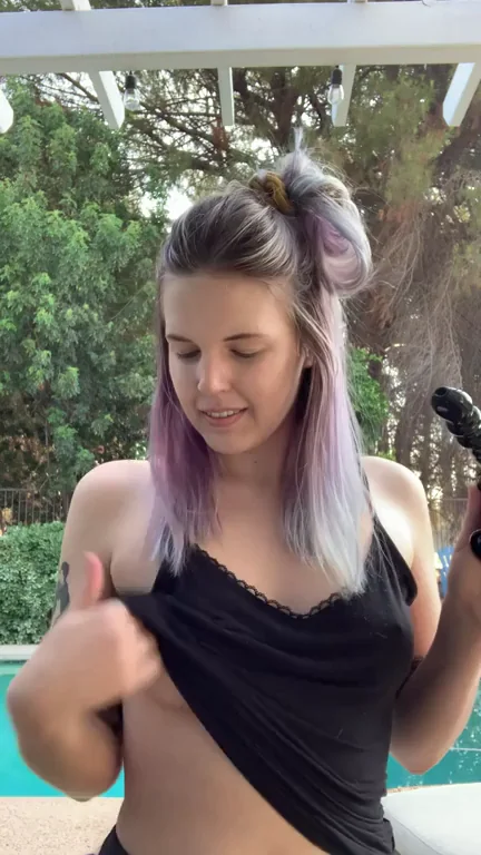 don’t mind my big ass lighter just look at my tits and ass