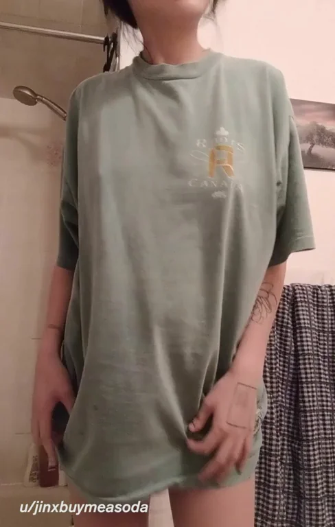 Titty Drops & Boob Bounces: Oversized Tee Tease 🔥🍈🍈
