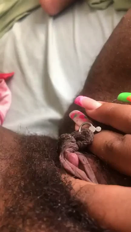 My day turned shitty but at least my pussy is still pretty ?????