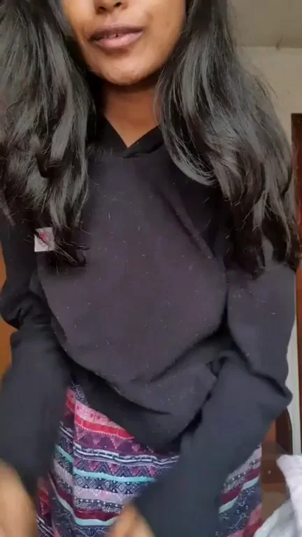 Morning Titty Drop Surprise from Petite Hottie 🔥🍈🍈
