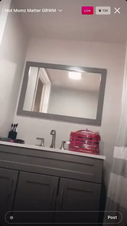 🔥 Hot Mommy @lesbacksitup Flashes Her Juicy Tits in Bathroom Tease 💦👅