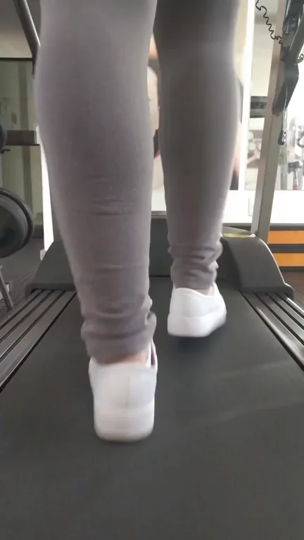 I was pretty nervous, but managed to make some guys drop their weights [GIF]