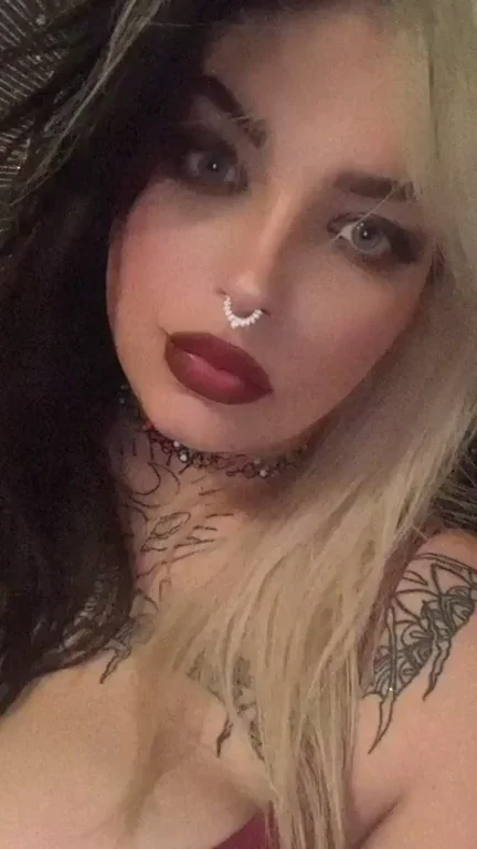 Wanna Get Seduced by My Tatted Tits? 😈💦