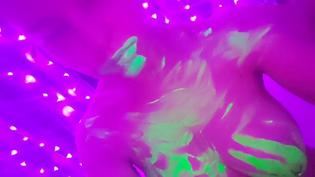 Neon Glow Bounce: Slutty Family Tits Jiggle in Freeuse Frenzy
