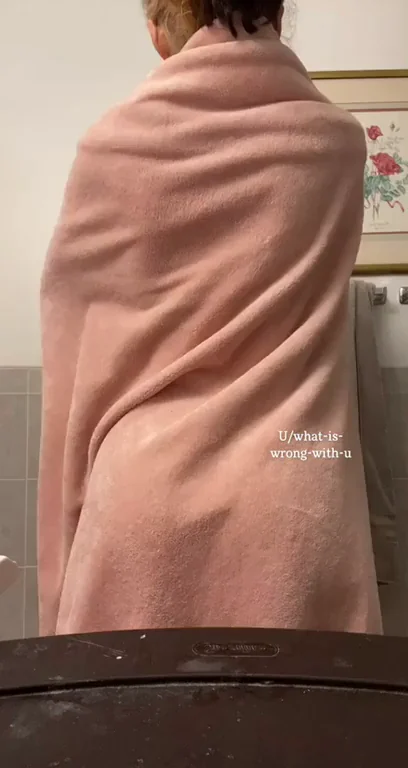 I just want to be pumped full of cum ?