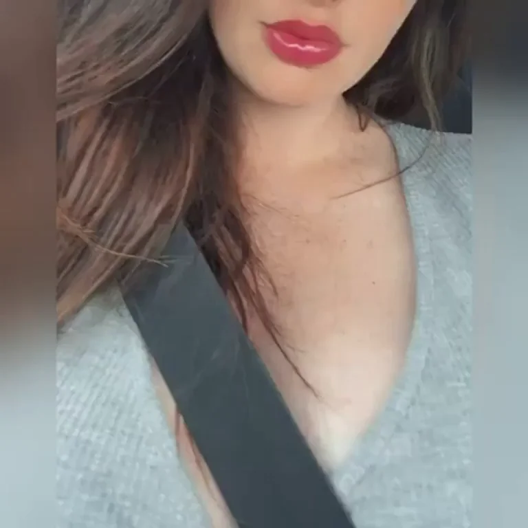 Preggo Babe's Milk Delivery: Leaking Tits in the Car Tease