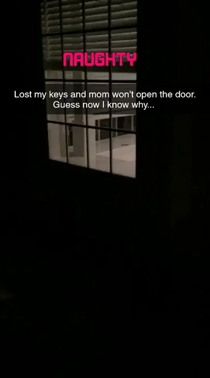 Lost Keys, Naughty Mom's Bathtub Tease Through the Window