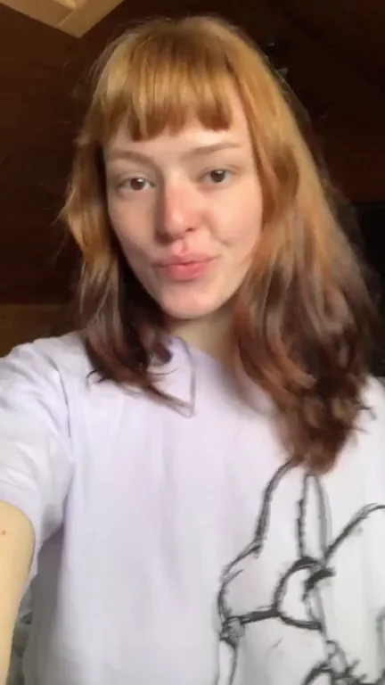 can I still surprise you with no makeup and bed head?