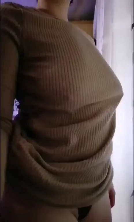 Your favourite French girl and her funny natural boobs