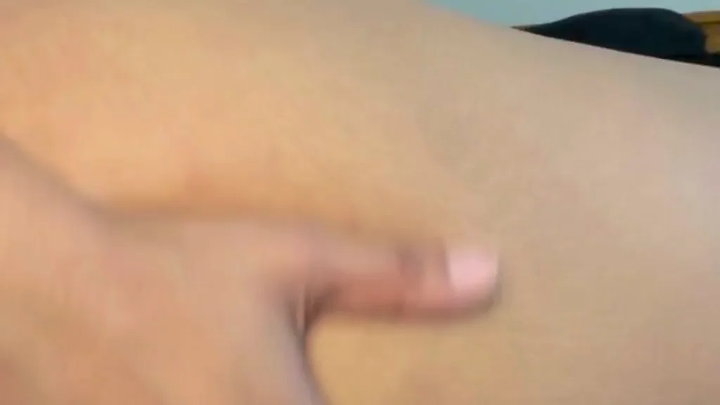 You like the way that ass jiggles?