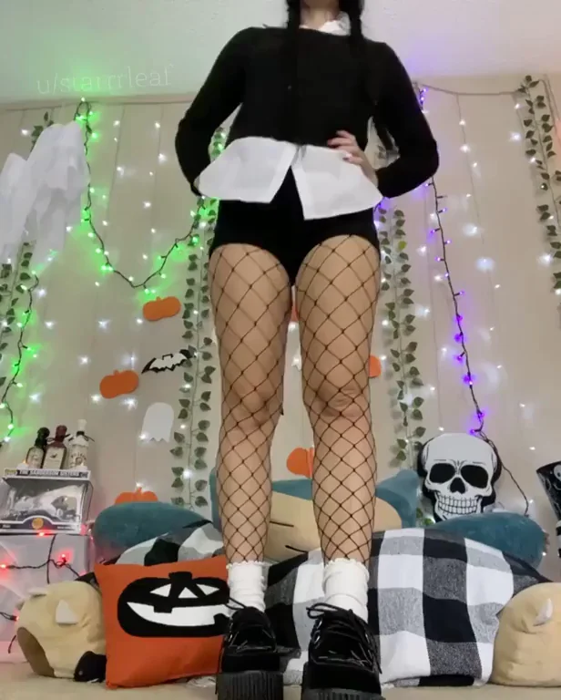 Spooky Slut On/Off Tease 😈👻🔥