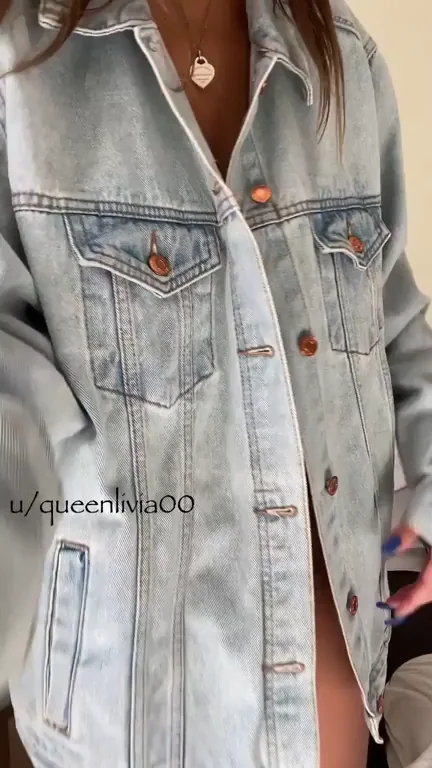 Jacket Hides Juicy Tits and Phat Ass Reveal