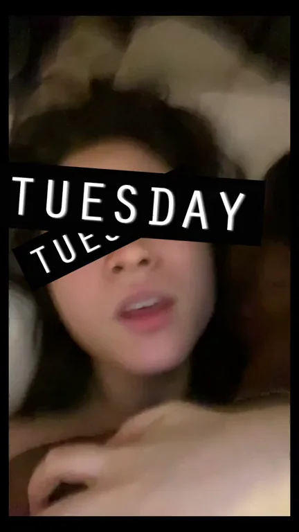 19yo Asian Med Student Discovers Her Kinky Side 😈🍑💦