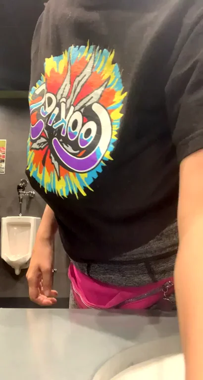 A sneaky titty reveal while I’m supposed to be working ??