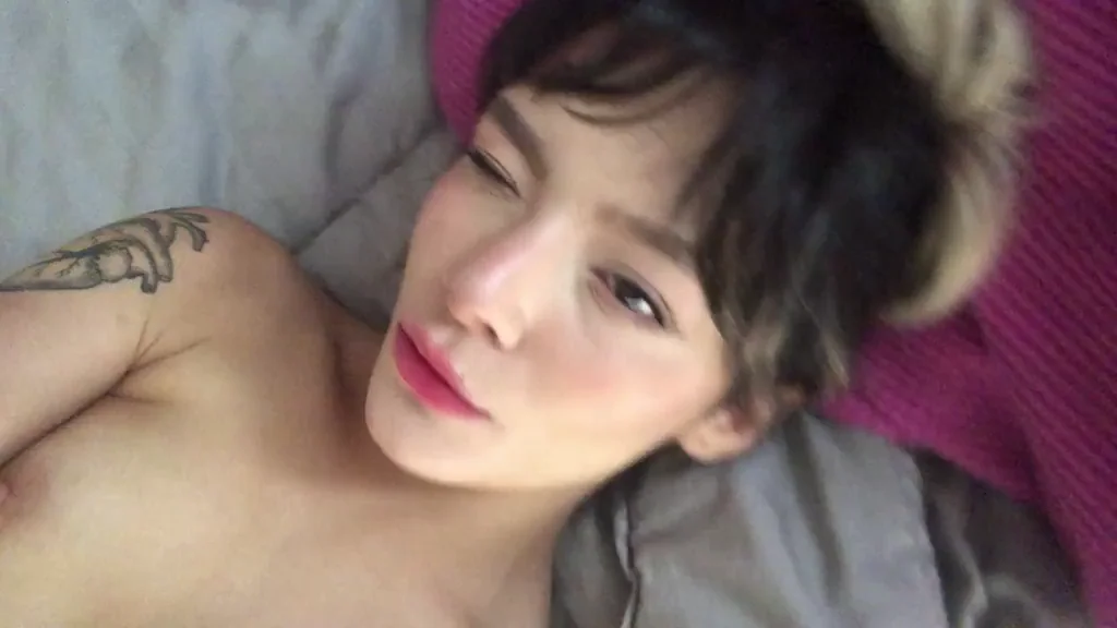 Only react if you would fuck me RAW
