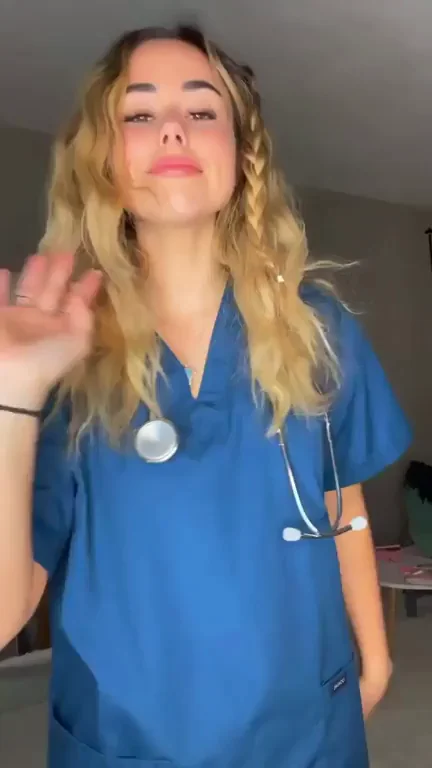 a working girl who likes cock on the weekends :)