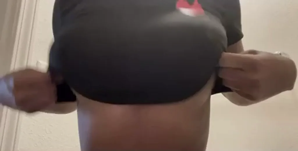 Eva's Petite Ebony Titty Drop Tease - OF Sub Perks Exposed