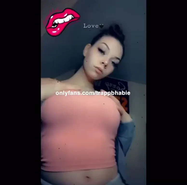 ?30% OFF SALE - NO PPV? • Striptease and Anal ? wanna see me get naked and pound my little hole? My OnlyFans is just the place for you. Link in comments (& other content I post)