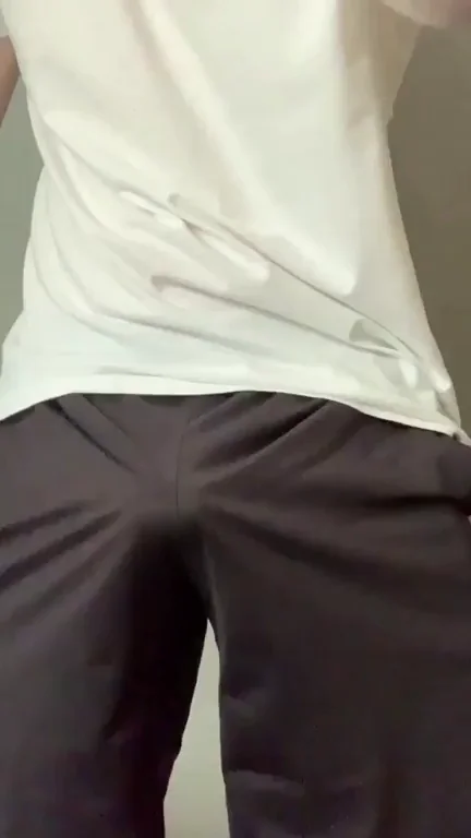 Big dick reveal?