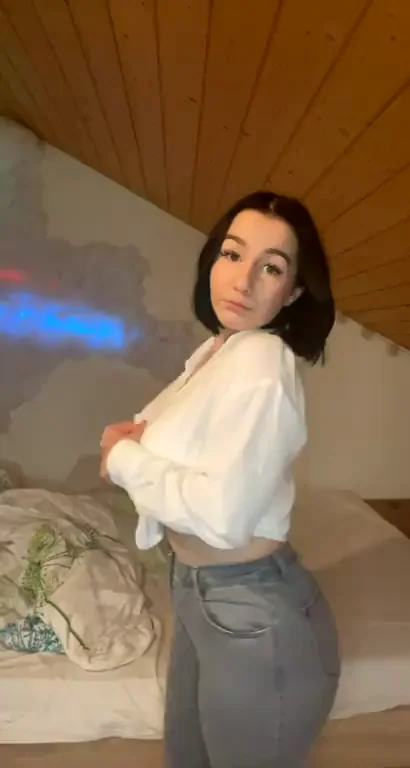 Thick 18yo Tease: Perfect View of My Juicy Ass & Tits? 🍑💦