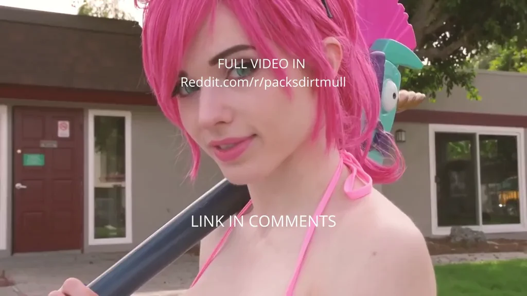 🔥 Amouranth's Juicy Nude Ass Tease in Fortnite Cosplay 🍑💦