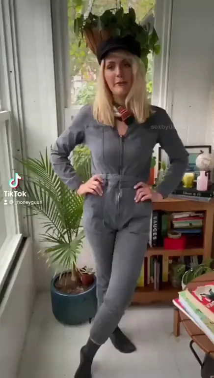 Tik tok? more like titty tok ??