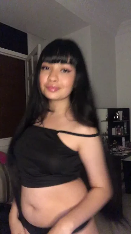 I hope that the 5 guys who see this like my petite body ?
