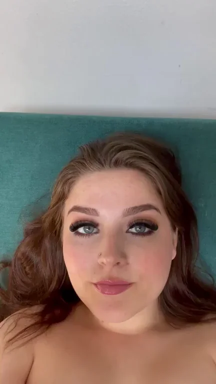 Cream Pie This Juicy Godpussy? 💦🍑