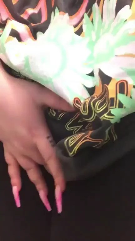 I love how my fat pussy looks like in these pants