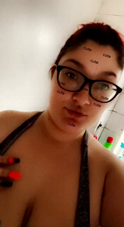 🔥 Glasses Babe's Massive Titty Drop & Quick Pussy Play Before Work 😈