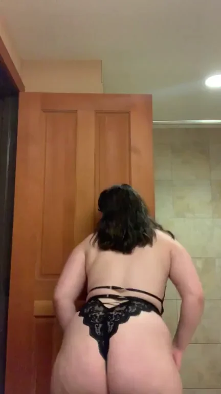 My ass needs to be ate
