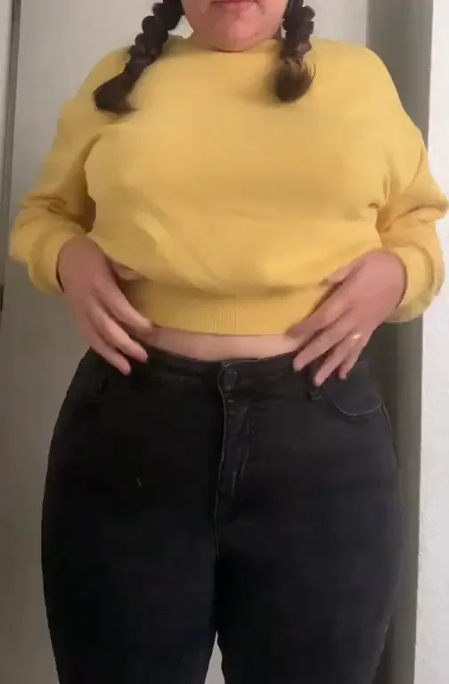 [oc] Do you like my mommy curves?