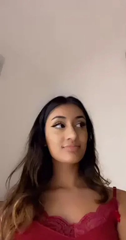 Am I Your Type? 🔥 Indian TikTok Babe's Nude Tease 😈