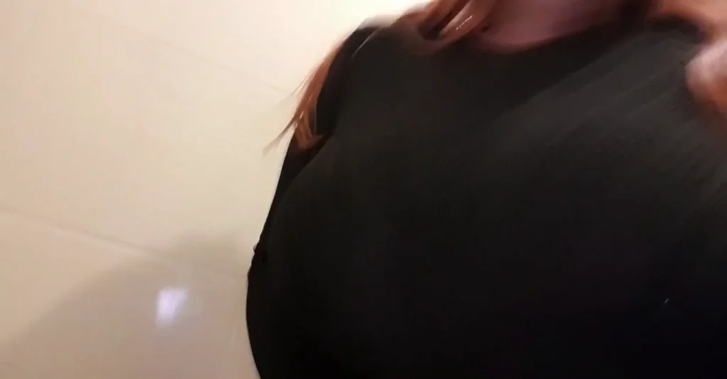 🍈 Massive Tits Made You Stop Scrolling? Thanks Babe! 😘
