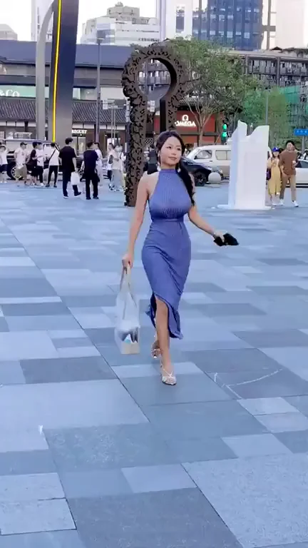 Lovely jiggles