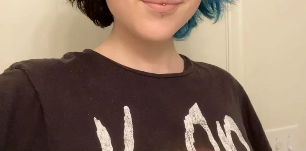 Just got my first tattoo :33