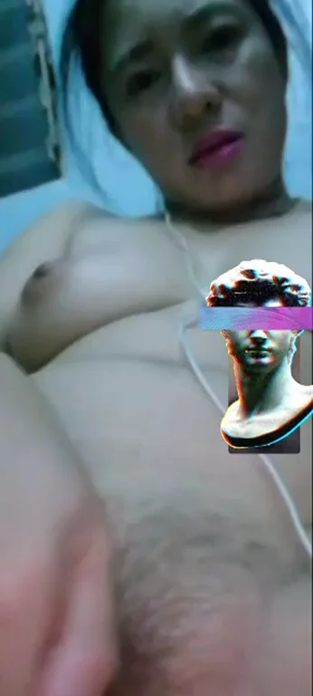 My Mom video called me just show me her pussy