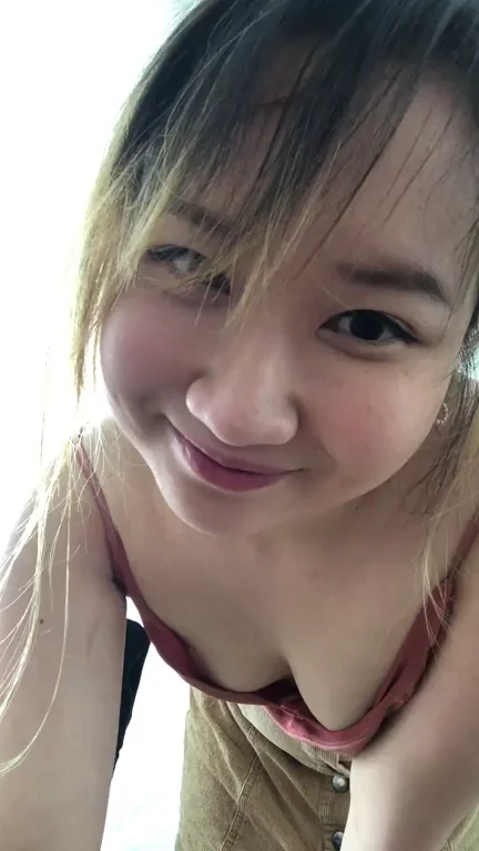 Chubby Ex's Slutty Tease: Who's Fucking Me Next? 🔥🍑