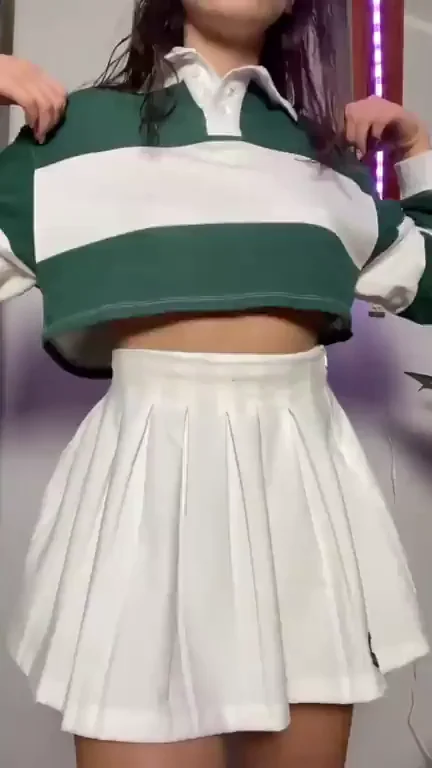 I would fuck everyone who likes my petite body